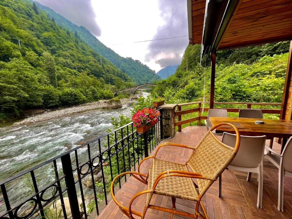 الإقامة في آيدر